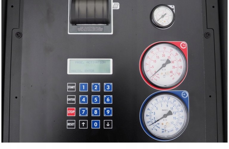Stacja-klimatyzacji-automatyczna-ECOTECHNICS-ECK-VA_500-R134A-Czynnik-chlodniczy-R134A