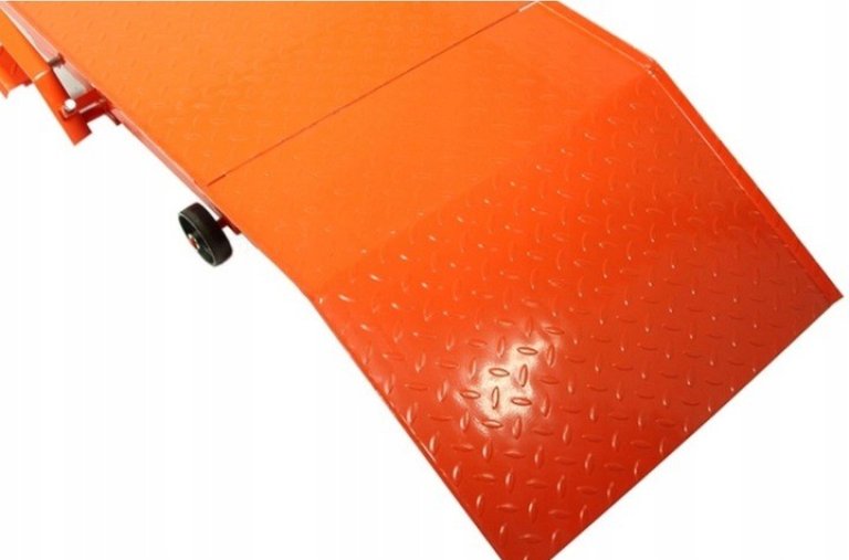 PLATFORMOWY-PODNOSNIK-MOTOCYKLOWY-PLATFORMA-450KG-Minimalna-wysokosc-podnoszenia-175-mm
