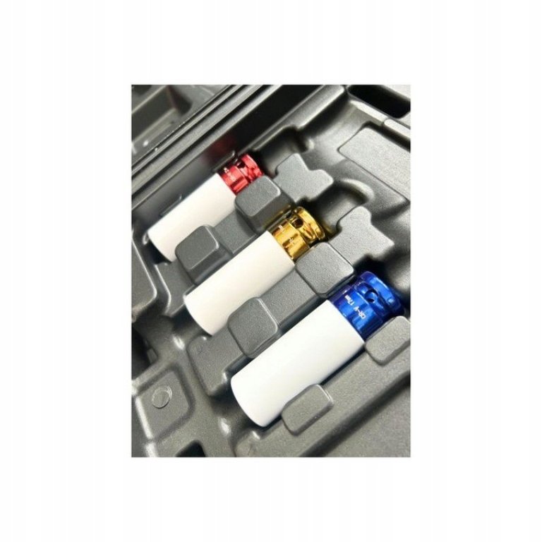 Akumulatorowy-klucz-udarowy-1-2-1700Nm-2-baterie-5-0AH-PCAS-007-Pojemnosc-akumulatora-5-Ah