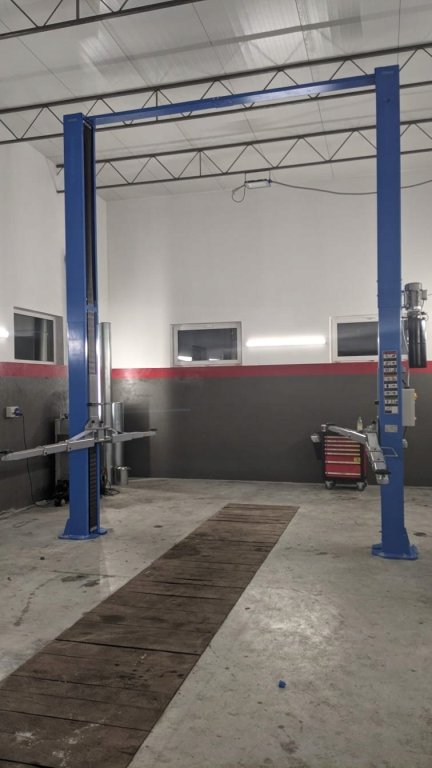 PODNOSNIK-DWUKOLUMNOWY-BESTLIFT-255GE-BUSY-5-5T-Liczba-kolumn-2